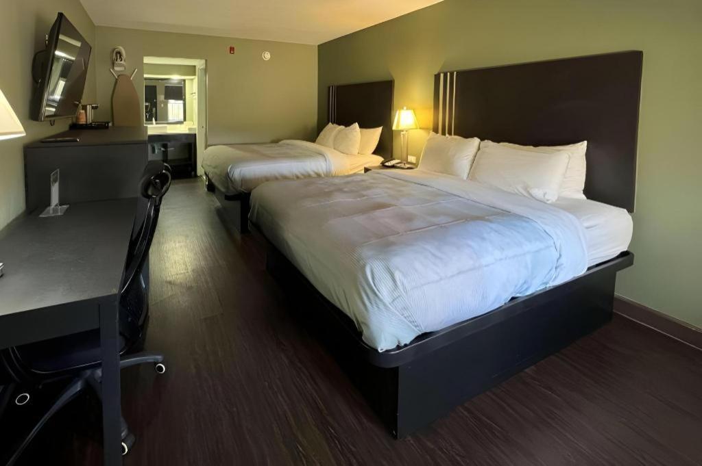 Quality Inn & Suites Near Panama City Beach Zewnętrze zdjęcie