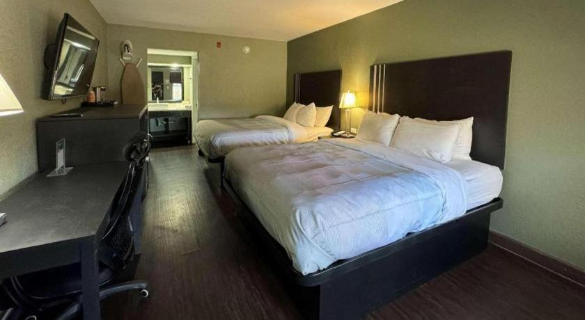 Quality Inn & Suites Near Panama City Beach Zewnętrze zdjęcie
